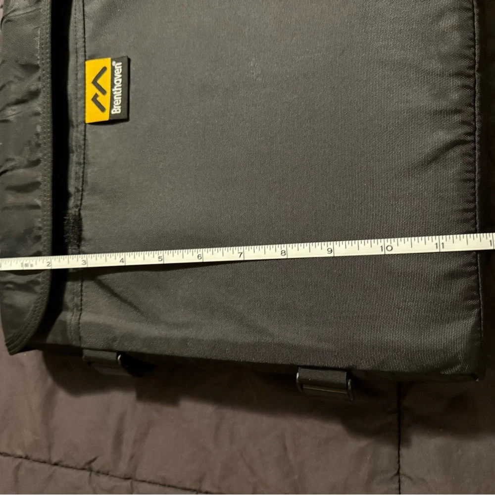 Brenthaven Black Laptop Computer Bag 12 Inches Durable Handheld Case